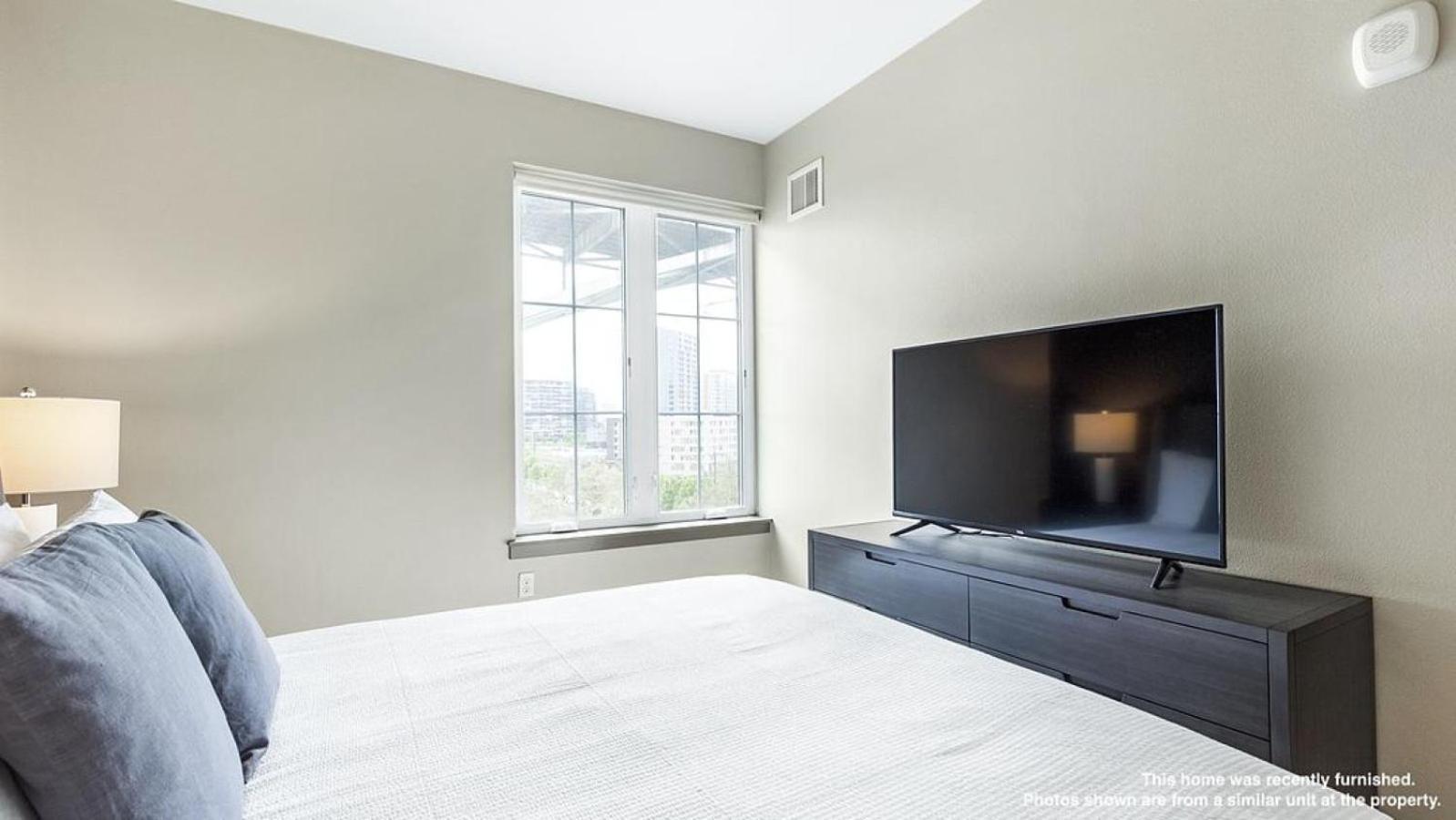 Landing Modern Apartment With Amazing Amenities Portland Eksteriør billede
